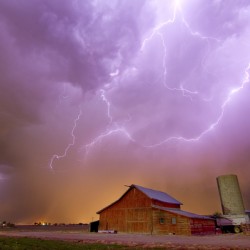 Red Barn Farm Beautiful Sight
