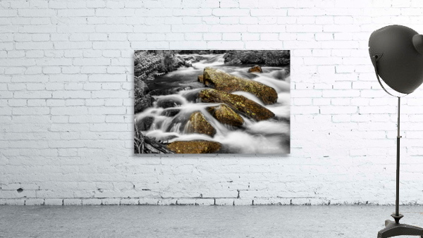 Cascading Water and Rocky Mountain Rocks BWSC Wall Preview